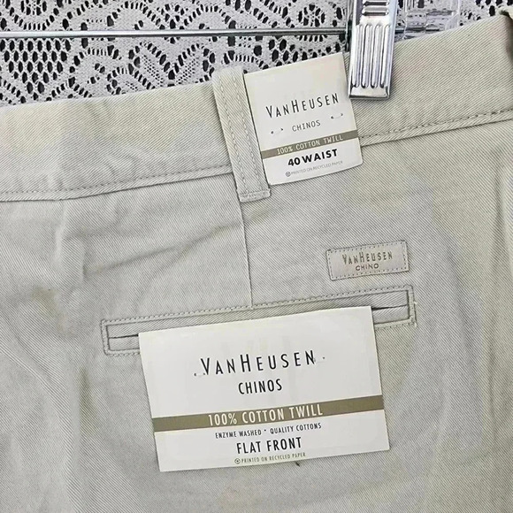 NWT Van Heusen chino flat front beige men's shorts 40 - Picture 3 of 6